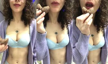 Antarism - Onlyfans ifşa - ben çikolatalı çöreğimi yerken sen de beni yemeye ne dersin? Posteri