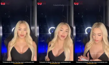 Mico Cansu Siyah Elbiseli Sarı Başlı Yayında Posteri