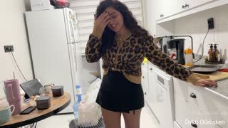 Öykü Dürüşken -Birlikte Mutfak Topluyoruz - Temizlik Vlog  Posteri