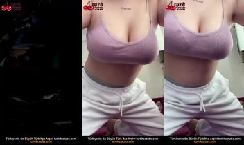 Dalia Türkoğlu Sakso Yaptı Büyük Memeleri Gösterdi Posteri