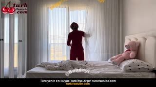 Femme ile her telden ifşa kahvaltı rutini izleyin Posteri