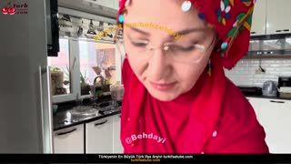 Kadın Sözlü Seks Eğlencesi, Muazzam Kalça Türbanlı Posteri