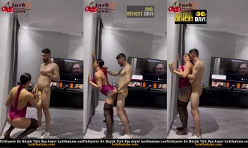 Gey porno izle, oral seks, afet, seksi kız üvey kardeş anal çıplak Posteri