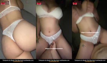 Çıplak Cansu Kitty Sıkıyor