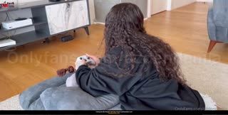 HD Porno Damla Özden üvey kardeşine Çıkıyor Posteri