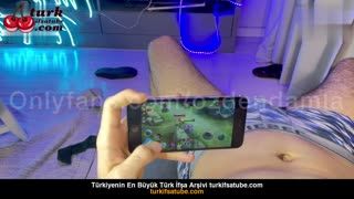 HD Porno Cazip üvey kardeşin Arkasından Sert Sikildi Posteri