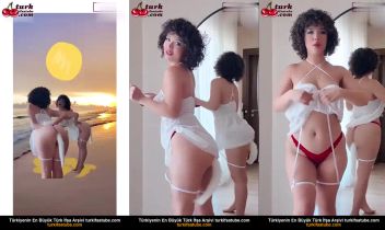 Jüpiter'in Kuyruk Vücudu İçeriği Götünde Çıkıyor Posteri