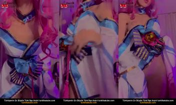 üvey kardeşimi ifşa eden çıplak cosplay Posteri