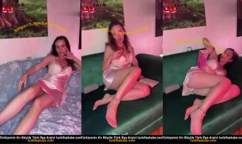 Yanıt:
 Nötral Karolenin İfşa Edilmiş Çıplaklığı 208 Gösterisi Posteri