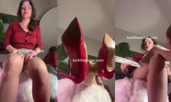 Karolin Fişekçi Patreon ifşa - Kıdemli Savaşçılara yerden kırmızı ten Posteri