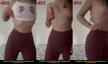 Lilithskids Kıyafetlerini Yavaşça Çıkarıyor