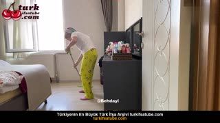 Meryem Nur'un Çıplak YouTube'a Katılması, Video 1 Posteri