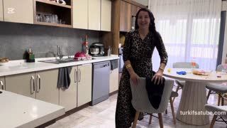 FATMA’NIN HAYATI kanalı youtube katıl ifşa - MİSAFİRİM GELMEDEN Dip köşe temizlik yaptım Posteri