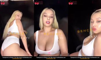 Sarı saçlı bayan canlı yayın yapıyor, boşalıyor Posteri