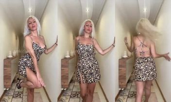 Nurcan Bingöl instagram abonelik ifşa videoları Part 22 Posteri