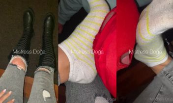 Önce pantolonumun içindekileri koklamak yerine sızlayacak olmazsa dilimle oynuştum Posteri