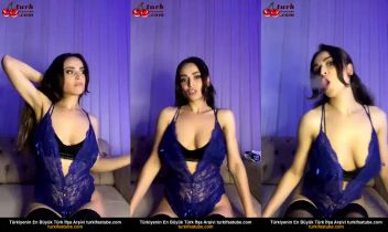 Çıplak Bayan Tavşanı Sakso Görüntüle Posteri