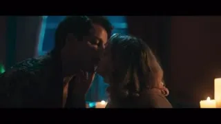 Farah Zeynep Abdullah seksi ifşa videoları part 7 - Turkunlu üzerinde izle