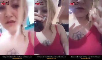 Tango Amcık Milf Okşama Posteri