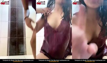 Tango'da Banyo Çıplaklığı İfşa Edildi Posteri