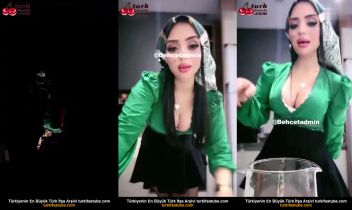 Üvey Kardeş Sakso Canlı Yayında İzle Posteri