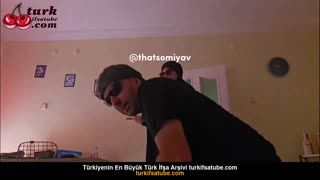 Türbanlı Bayan Porno Sahibi Devin'e Ayaklarını Yalattı Posteri