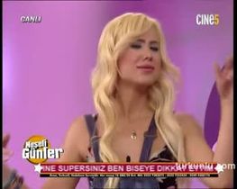 Ceyda Ersoy – vurucu anları – Neşeli Günler - Turkunlu üzerinde izle