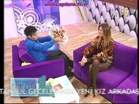 Tuğba Özay – seksi anları - Turkunlu üzerinde izle