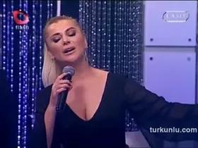 Ebru Destan – cesur görüntüleri - Turkunlu üzerinde izle
