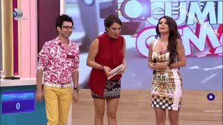 Zuhal Topal – seksi videoları – Cümbür Cemaat, 2014-10-07 - Turkunlu üzerinde izle