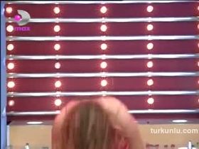 Tanyeli – oryantal dans görüntüleri - Turkunlu üzerinde izle