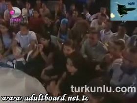 Deniz Akkaya – ateşli sahnesi – Deniz Kızı - Turkunlu üzerinde izle