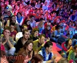 Demet Akalın – show görüntüleri – Beyaz Show, 2006-12-31 - Turkunlu üzerinde izle