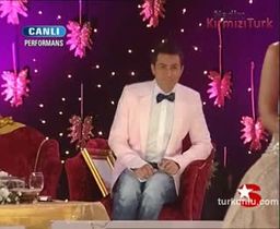 Ebru Gündeş – vurucu anları – Popstar Alaturka, 2007-09-16 - Turkunlu üzerinde izle