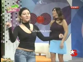 Ebru Gediz – vurucu anları – Ebruli Günler - Turkunlu üzerinde izle
