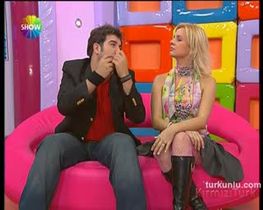 Yeliz Doğramacılar – seksi anları – En Komik An, 2006-07-21 - Turkunlu üzerinde izle