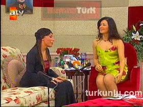 Esra Ceyhan – cesur görüntüleri – Esra Ceyhan'la A'dan Z'ye - Turkunlu üzerinde izle