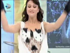 Yeliz Yeşilmen – sıcak anları – Esra Ceyhan'la - Turkunlu üzerinde izle
