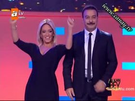 Saba Tümer – dikkat çekici anları – Hakan Bey - Turkunlu üzerinde izle