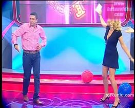 Didem Uzel – kışkırtıcı anları – Bayanlar Baylar Eğlence - Turkunlu üzerinde izle