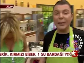 Berna Arıcı – dikkat çekici anları – Yemek Saati - Turkunlu üzerinde izle