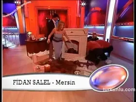 Yıldız Kaplan – show görüntüleri – Beyaz Show - Turkunlu üzerinde izle