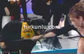 Hülya Avşar – kışkırtıcı anları – Hülyaavşarshow_showtv - Turkunlu üzerinde izle