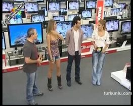 Simge Tertemiz – ateşli sahnesi – Silikon Vadisi - Turkunlu üzerinde izle