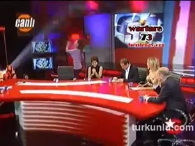 Nilay Dorsa – ateşli sahnesi – S 4, 2006-11-19 - Turkunlu üzerinde izle