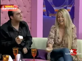 Yeliz Yeşilmen – dikkat çekici anları – Safiyeli Faik - Turkunlu üzerinde izle