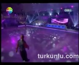 Zeynep Tokuş – dans görüntüleri – Buzda Dans - Turkunlu üzerinde izle