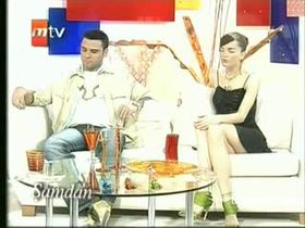 Tuğçe Kazaz – seksi videoları – Şamdan - Turkunlu üzerinde izle