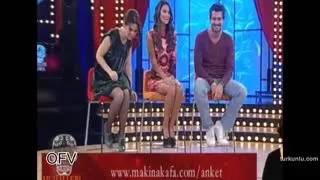 Pelin Batu – kışkırtıcı anları – Makina Kafa - Turkunlu üzerinde izle