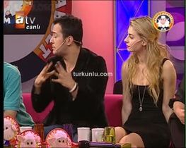 Tuba Ünsal – seksi videoları – Maksat Muhabbet - Turkunlu üzerinde izle
